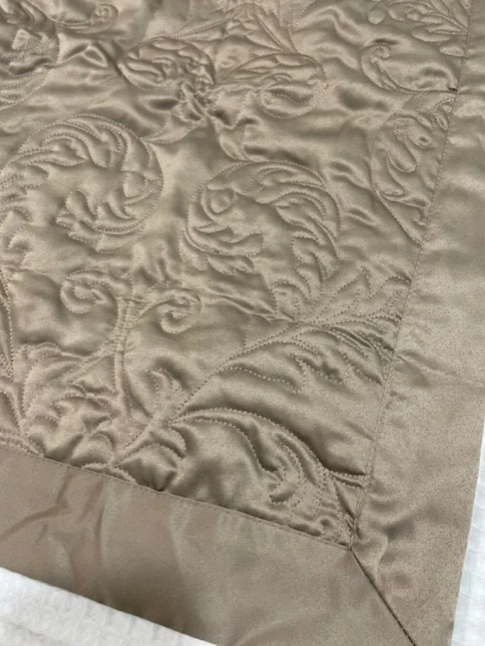 SET of 2 Chocolat Brown Quilted Polyester Pillow Shams
